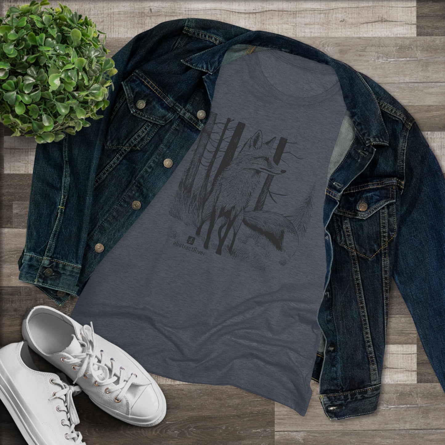 RiverFox – Women’s fitted tee