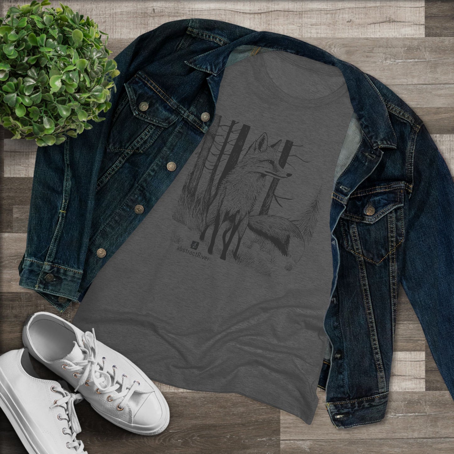 RiverFox – Women’s fitted tee