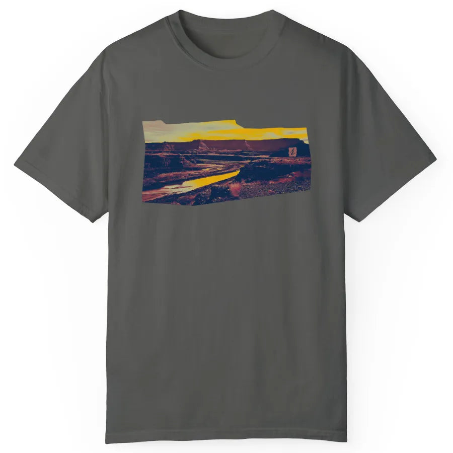RiverRise Desert Adventure Tee - Canyonlands National Park | Pepper | by AbstractRiver. Perfect for hikers, campers, trail runners and nature lovers